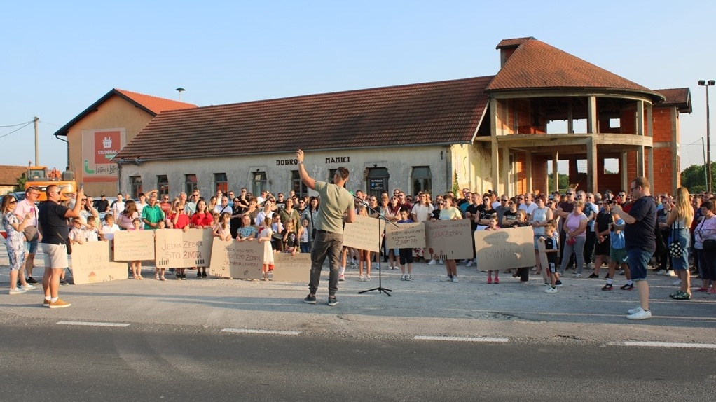 Gotovo 300 mještana traži hitna rješenja u Desincu