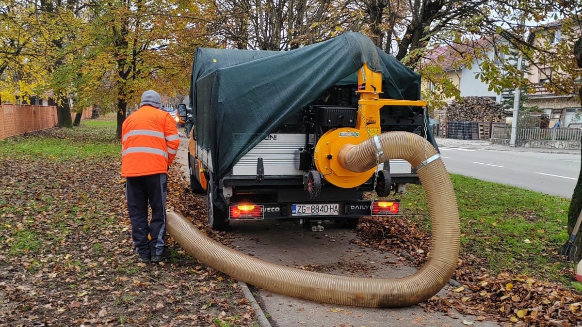 Nabavljen komunalni usisavač