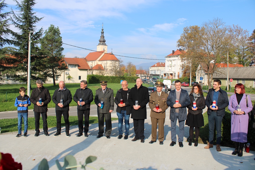 Položen vijenac povodom Dana grada 