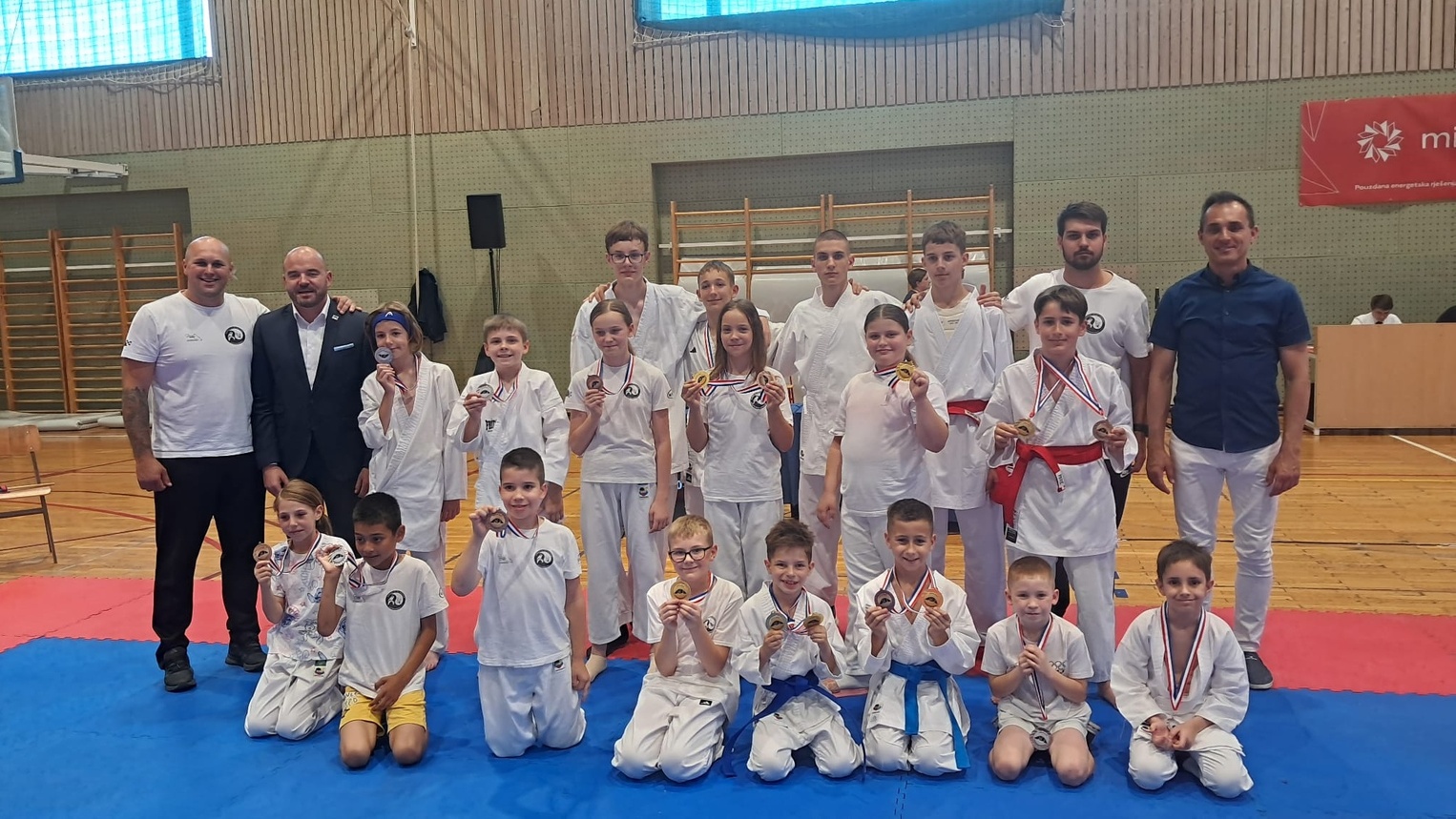 Uspješan nastup Karate kluba Jastreb na županijskom prvenstvu